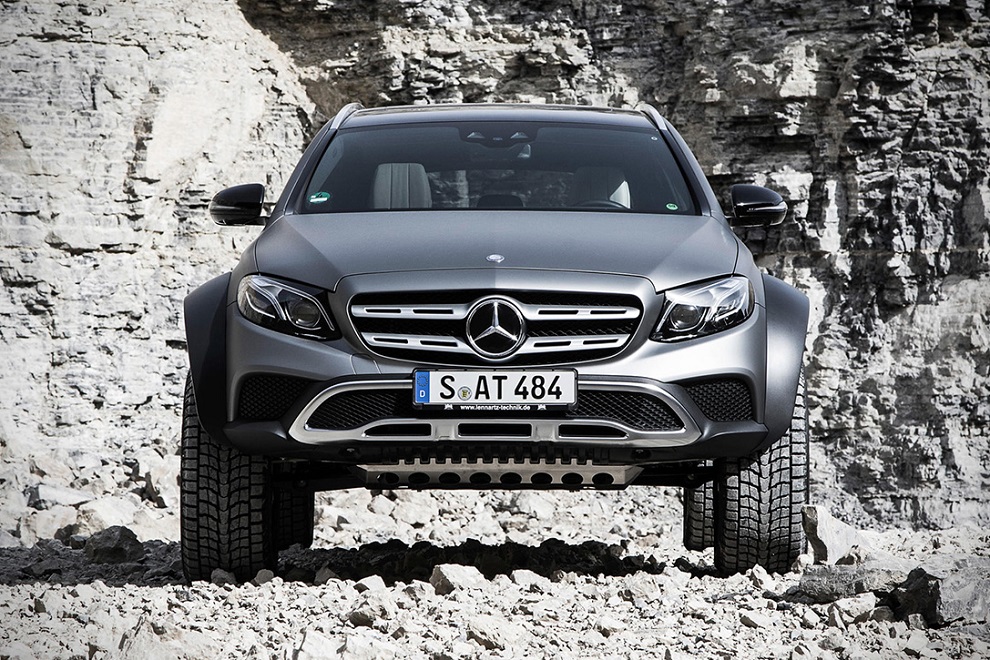 The E-Class All Terrain 4x4² is Most Off-road Capable SUV (7)